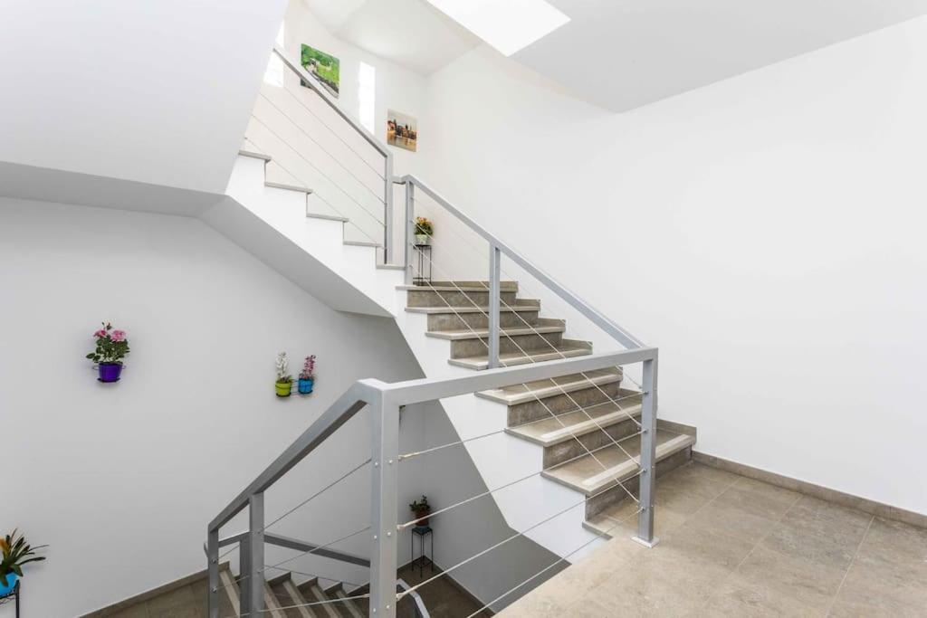 Brandnew Designer'S 2-Bed Apartment Lisbon 1011D Exterior foto